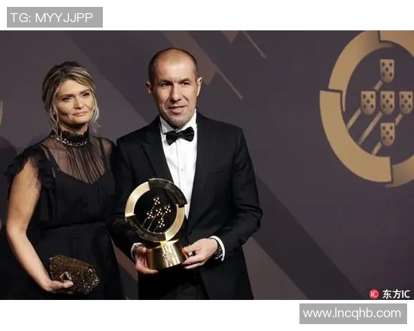 足球巨星与妻子的甜蜜生活揭示爱情如何在荣耀背后长久相伴